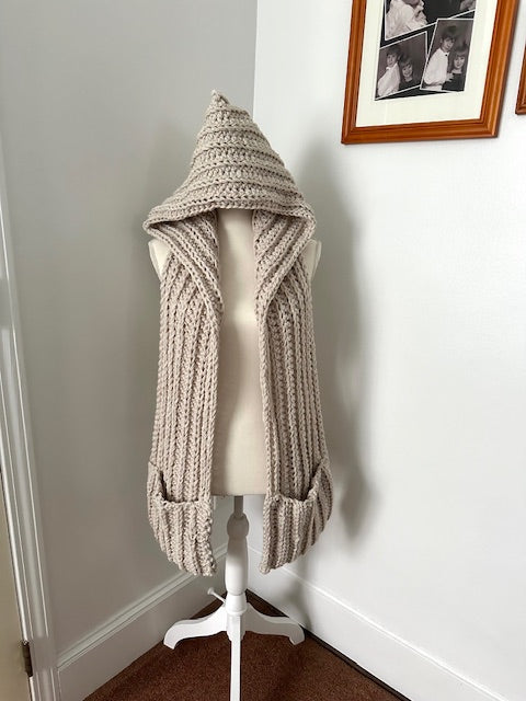 Hooded Pocket Scarf Pattern